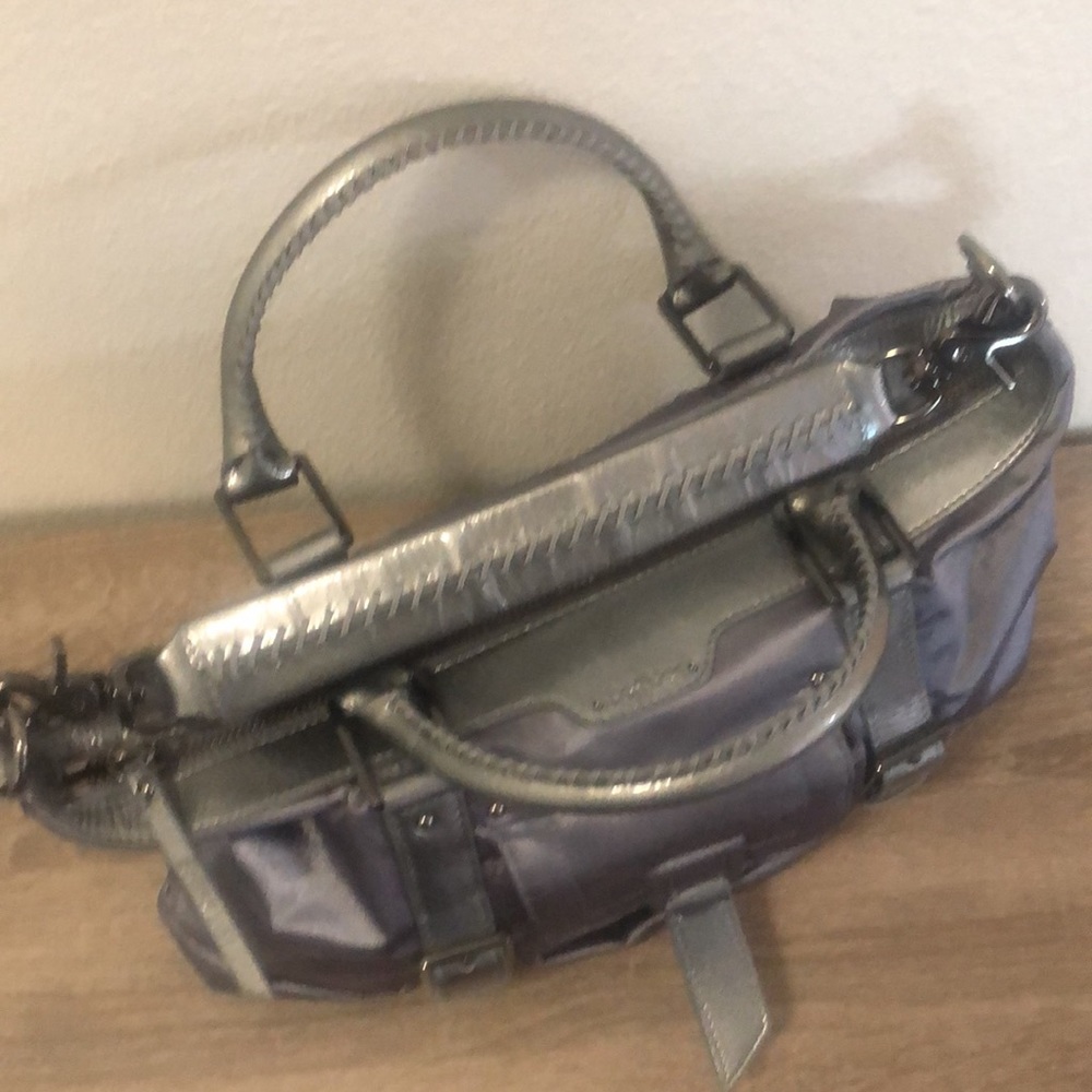 Botkier Trigger Hobo Style Purse. Euc! - image 4